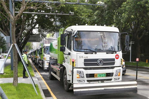 看不見掃把 深圳中心城區(qū)開啟智能環(huán)衛(wèi)全機械清掃作業(yè)模式